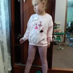 Little Maven Girls 2pcs 3D Character Print Cotton Sweatshirt and Pants Set photo review