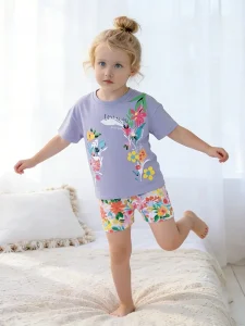 Little Maven Girls Cotton Printed T-Shirt & Shorts Set